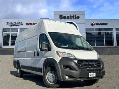 New 2024 RAM ProMaster 3500 w/ Premium Convenience Group