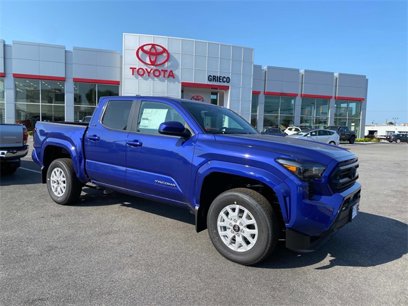New 2025 Toyota Tacoma SR5