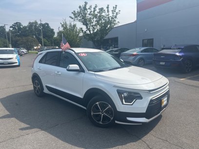 Used 2024 Kia Niro EX
