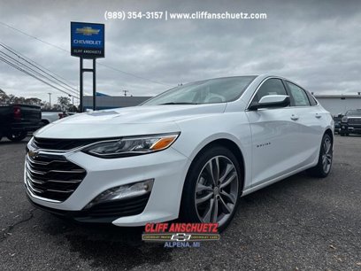 New 2024 Chevrolet Malibu LT w/ LPO, Floor Liner Package