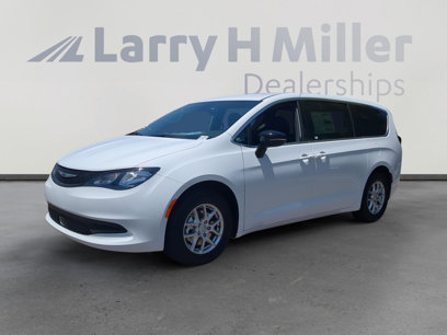New 2025 Chrysler Voyager LX