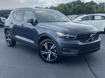 Used 2022 Volvo XC40 T5 R-Design