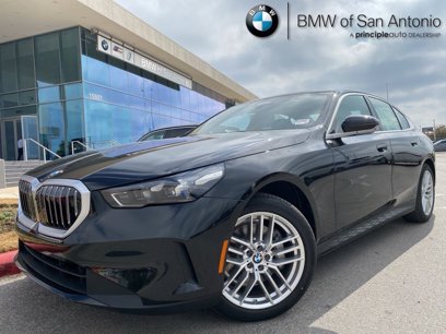 New 2025 BMW 530i w/ Premium Package