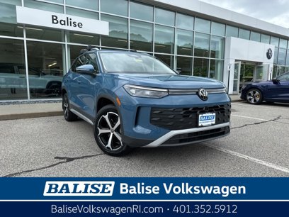 New 2025 Volkswagen Tiguan SE