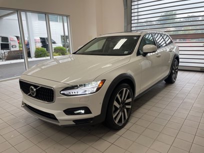 Certified 2022 Volvo V90 B6 Cross Country w/ Advanced Package