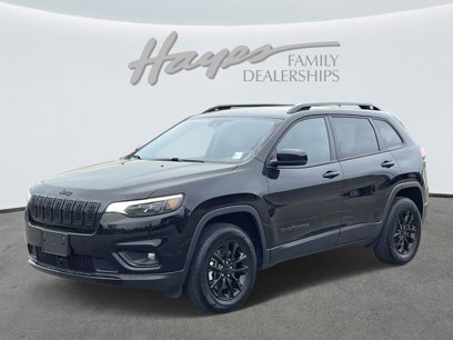 Used 2023 Jeep Cherokee Altitude Lux