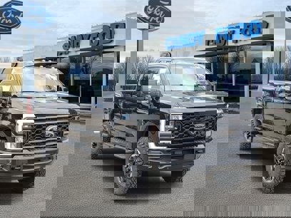 New 2025 Ford F250 Lariat