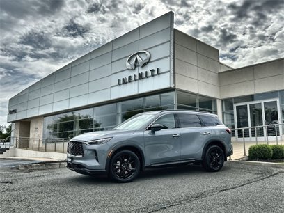 New 2025 INFINITI QX60 Luxe w/ Black Edition
