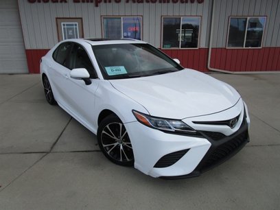 Used 2018 Toyota Camry SE w/ Moonroof Package