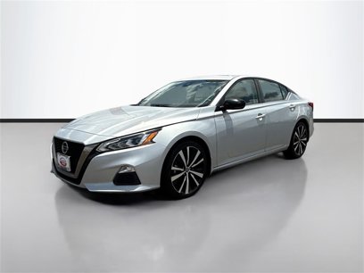 Used 2021 Nissan Altima 2.5 SR w/ SR Premium Package