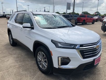 Used 2023 Chevrolet Traverse LT