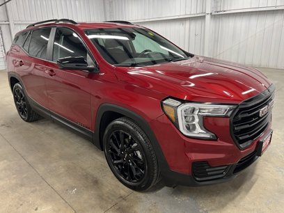 Used 2024 GMC Terrain SLE w/ Driver Convenience Package