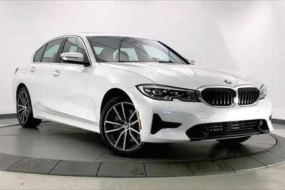 Certified 2022 BMW 330i xDrive Sedan w/ Premium Package 2