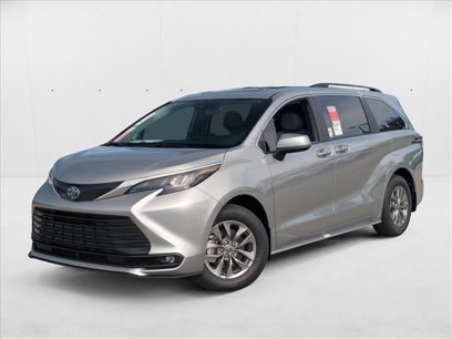New 2025 Toyota Sienna XLE