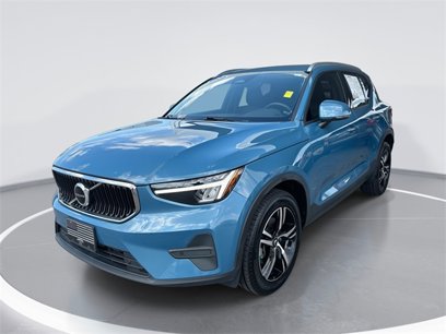Used 2023 Volvo XC40 B5 Core