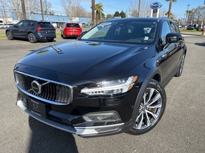 Certified 2023 Volvo V90 B6 Cross Country Plus