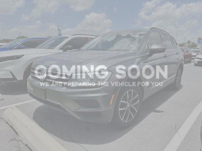 Used 2020 Volkswagen Tiguan SE w/ Panoramic Sunroof Package