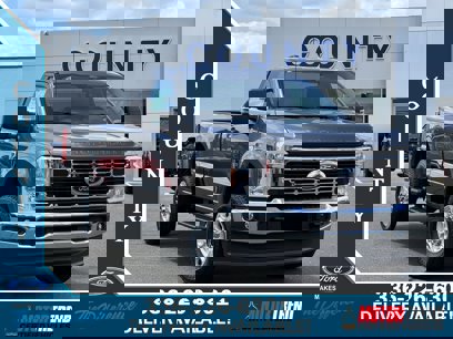 New 2025 Ford F350 XLT