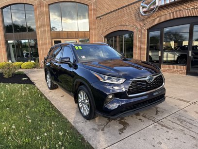 Used 2023 Toyota Highlander Limited