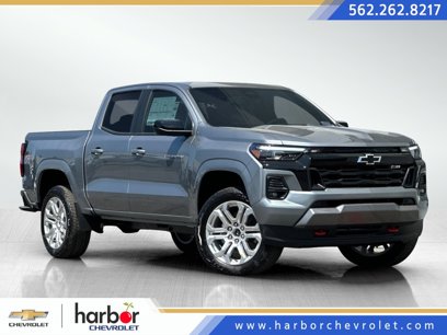 New 2024 Chevrolet Colorado Z71 w/ LPO, Dark Essentials Package
