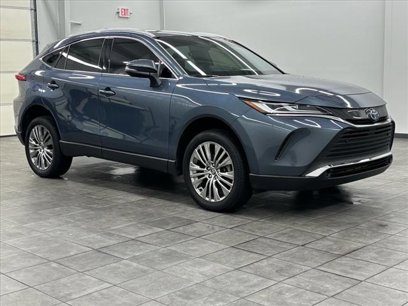 Used 2022 Toyota Venza XLE