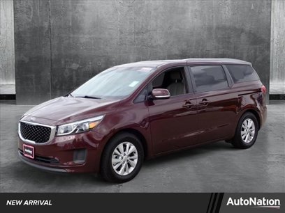 Used 2017 Kia Sedona LX w/ LX Essentials Premium Package