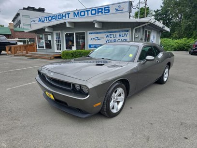 Used 2010 Dodge Challenger SE