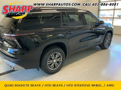 New 2025 Chevrolet Traverse LT