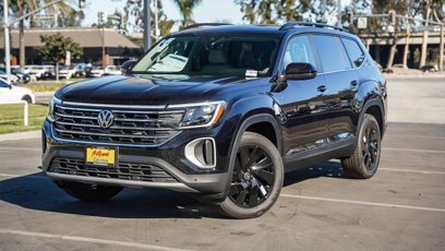 New 2025 Volkswagen Atlas SE