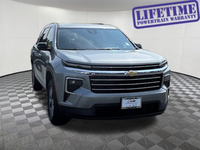 New 2025 Chevrolet Traverse LT