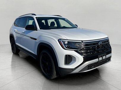 New 2025 Volkswagen Atlas Peak Edition SE