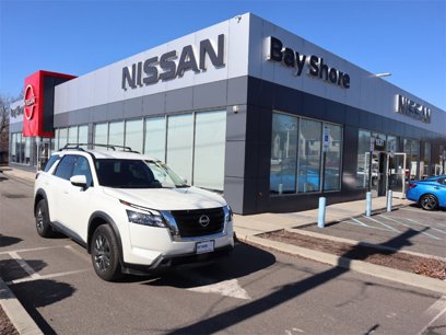 Certified 2024 Nissan Pathfinder SV