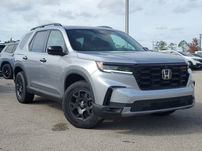 New 2025 Honda Pilot TrailSport