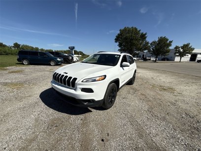 Used 2018 Jeep Cherokee Latitude w/ Altitude Package