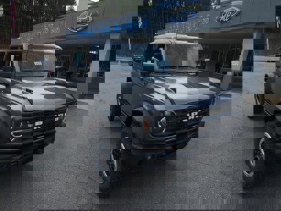New 2024 Ford Bronco Black Diamond w/ Sasquatch Package