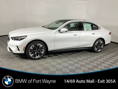 New 2025 BMW 530i xDrive w/ Premium Package