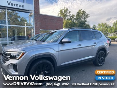 Certified 2024 Volkswagen Atlas SE w/ Black Wheel Package