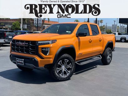 New 2025 GMC Canyon AT4 w/ LPO, Off Road Lift Package