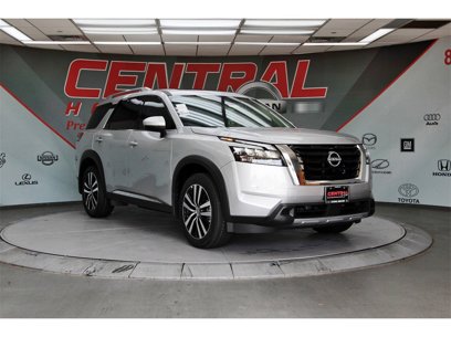New 2025 Nissan Pathfinder Platinum w/ Cargo Package