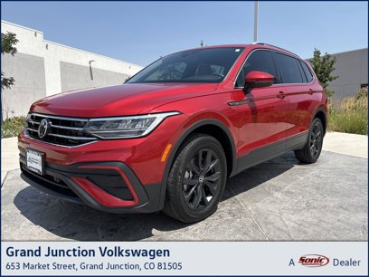 Used 2024 Volkswagen Tiguan SE w/ Panoramic Sunroof Package