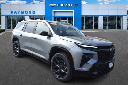 New 2025 Chevrolet Traverse RS w/ LPO, Floor Liner Package