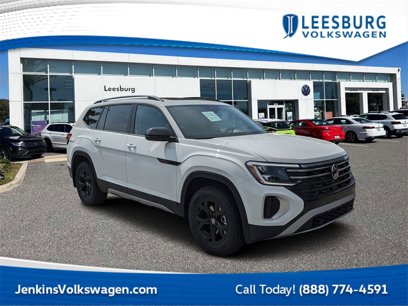 New 2025 Volkswagen Atlas Peak Edition SE