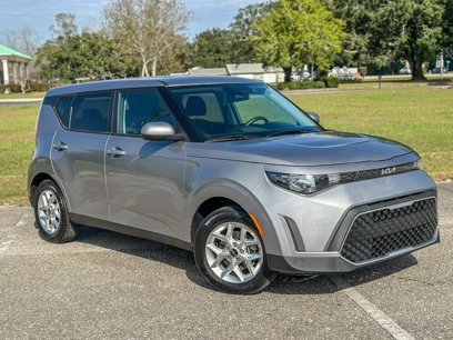 Used 2023 Kia Soul LX w/ LX Technology Package