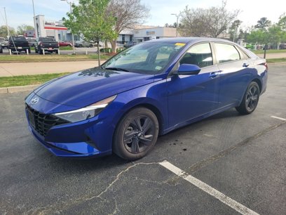 Used 2023 Hyundai Elantra SEL w/ Cargo Package