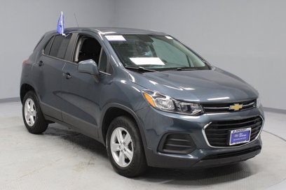 Used 2022 Chevrolet Trax LS w/ Tint and Cruise Package