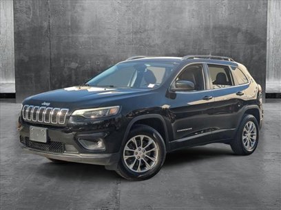 Used 2019 Jeep Cherokee Latitude Plus w/ Comfort/Convenience Group