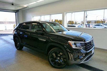New 2025 Volkswagen Atlas SE