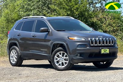 Used 2017 Jeep Cherokee Latitude w/ Safety/Convenience Group