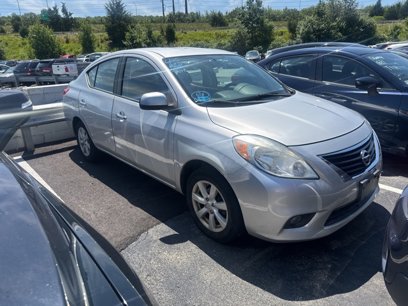 Used 2012 Nissan Versa SL w/ SL Tech Pkg