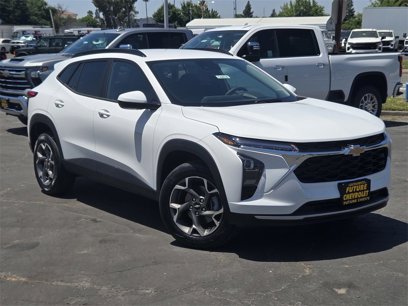 New 2025 Chevrolet Trax LT w/ LT Convenience Package